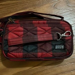 Like new lug roundabout